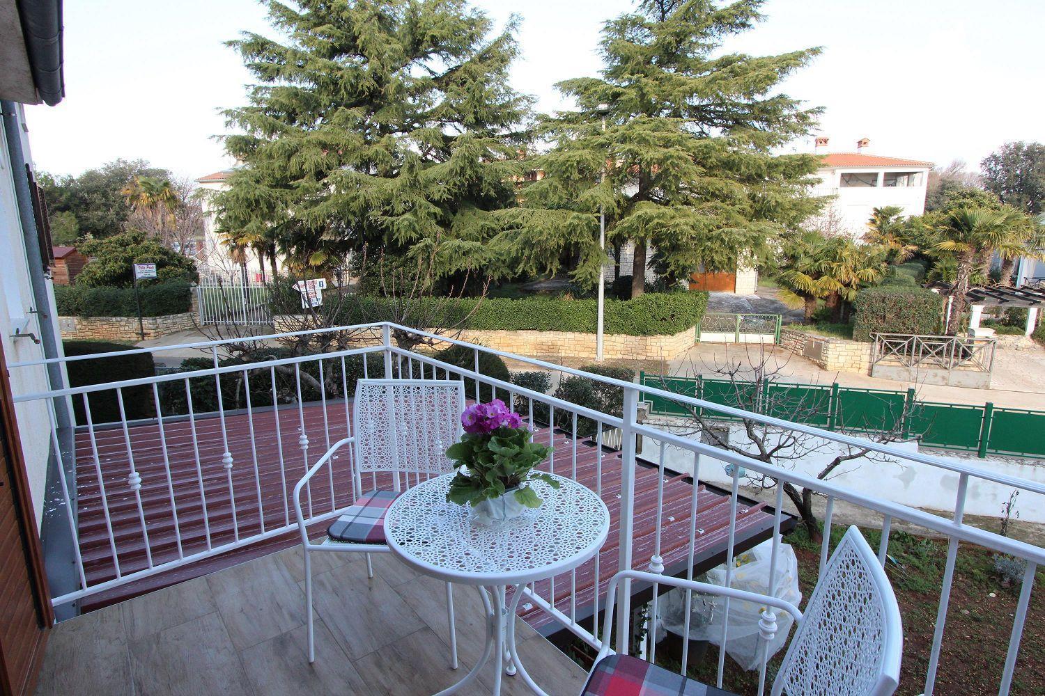 Lichtdurchflutetes Nur 300 Meter Zum Mit Balkon, Privatparkplatz *