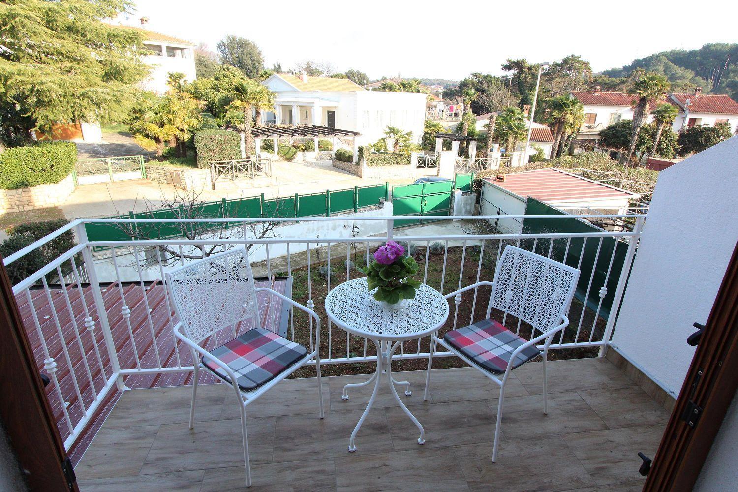 Lichtdurchflutetes Nur 300 Meter Zum Mit Balkon, Privatparkplatz Rovinj