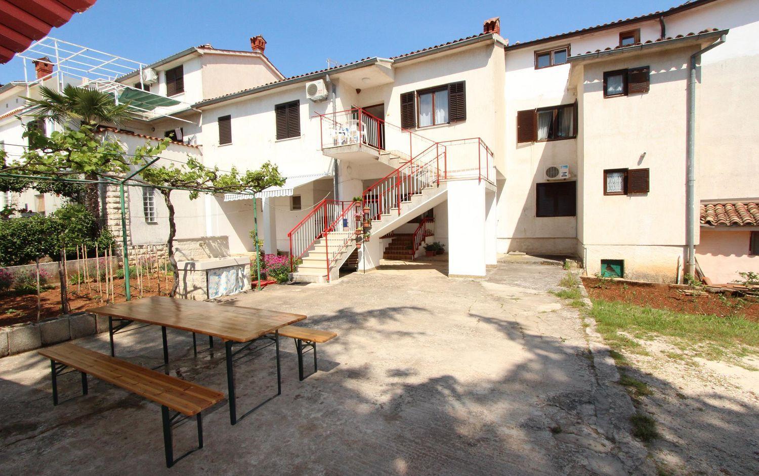 Lichtdurchflutetes Nur 300 Meter Zum Mit Balkon, Privatparkplatz Apartman